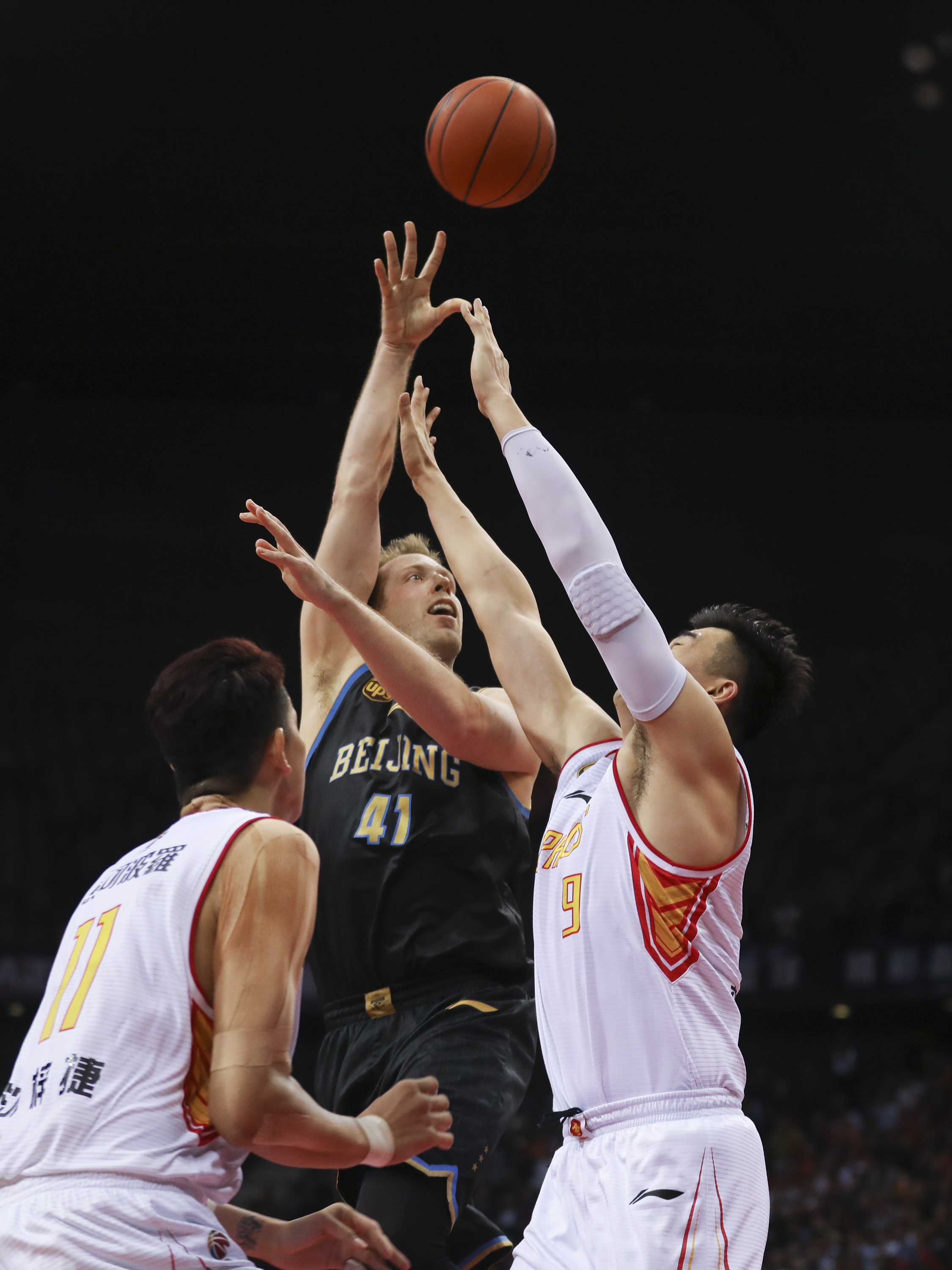 时间线回顾：萨拉赫连续3场替补情绪爆发，不会随队出征欧冠（脉络梳理：萨拉赫连续3场替补情绪失控，将不随队出征欧冠）