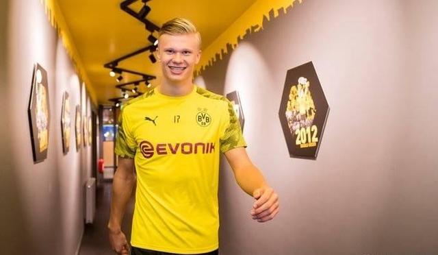 胡荷韬：球队合练才几天，很想拼下来但身体不在最好的状态（胡荷韬：合练仅几天，想拼但身体状态未到最佳）